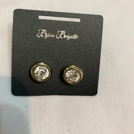 Ladies Modern Sparkly Earrings.