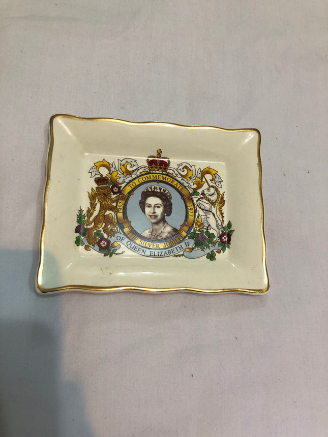 Queen Elizabeth Jubilee Commemorative Plate.