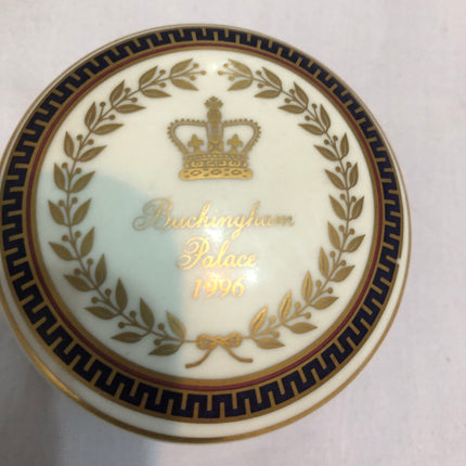 Buckingham Palace Souvenir Trinket Pot.