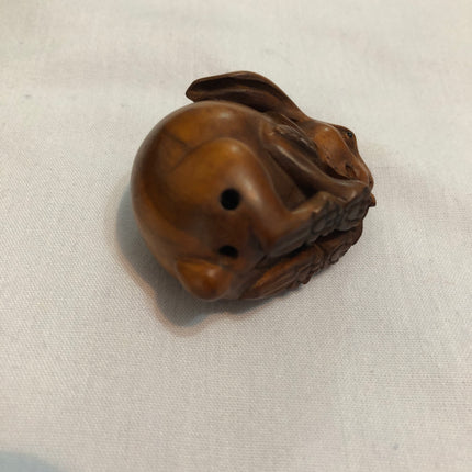 Vintage Carved Japanese Boxwood Netsuke.
