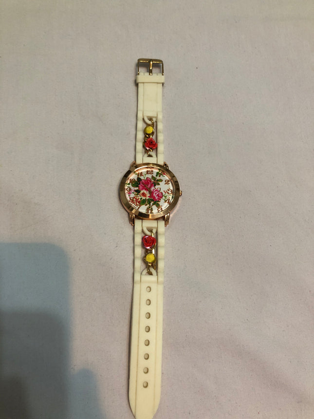 Unbranded Ladies Fashion Wristwatch.