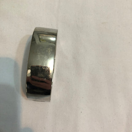 Henley Ladies Bracelet Wristwatch.