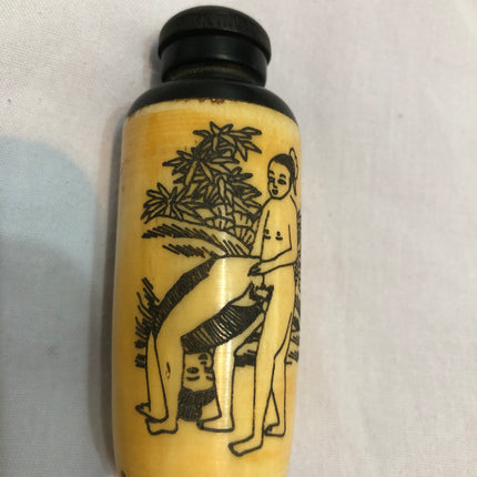 Erotic Oriental Snuff Bottle.