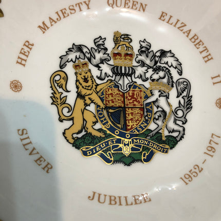 Coalport Queen Elizabeth Silver Jubilee Commemorative Dish.