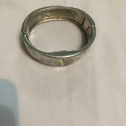 Henley Ladies Bracelet Wristwatch.