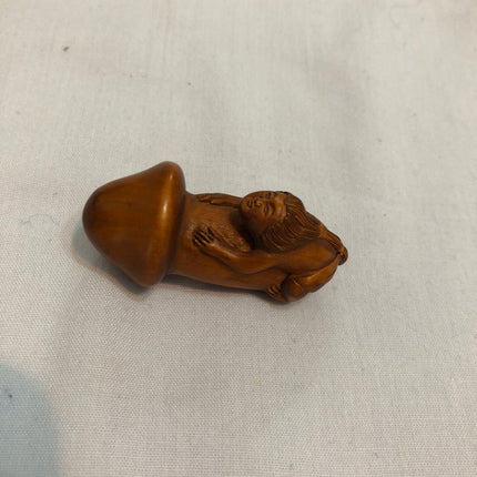 Vintage Carved Erotic Japanese Boxwood Netsuke.
