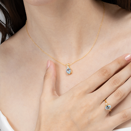Blue Topaz Pendant Necklace in 18k Gold Vermeil