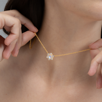 Rainbow Moonstone Necklace in 18k Gold Vermeil