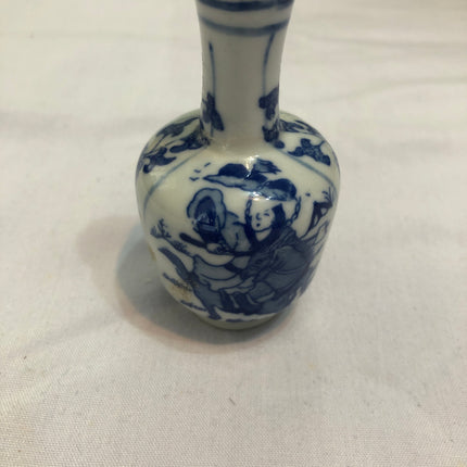 Oriental Porcelain Snuff/Scent Bottle.