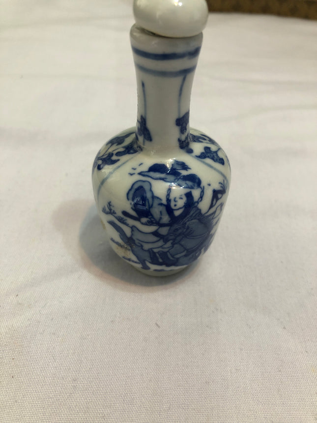 Oriental Porcelain Snuff/Scent Bottle.