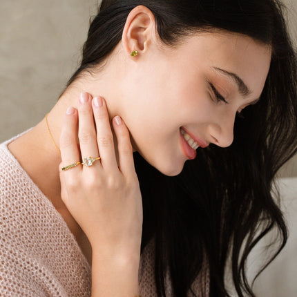 Peridot Oval Stud Earrings in 18k Gold Vermeil