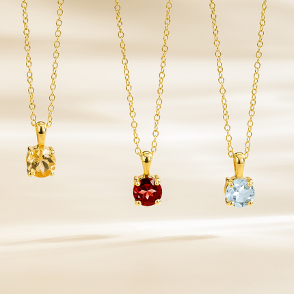Garnet Solitaire Pendant Necklace in 18k Gold Vermeil