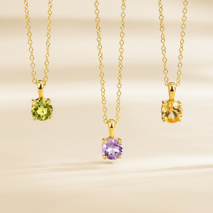 Peridot Solitaire Pendant Necklace in 18k Gold Vermeil