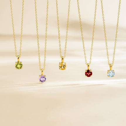 Peridot Solitaire Pendant Necklace in 18k Gold Vermeil