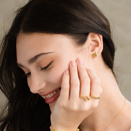 Peridot Oval Stud Earrings in 18k Gold Vermeil