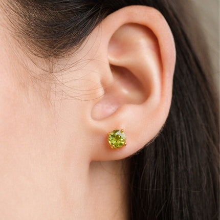 Peridot Round Stud Earrings 6 mm in 18k Gold Vermeil