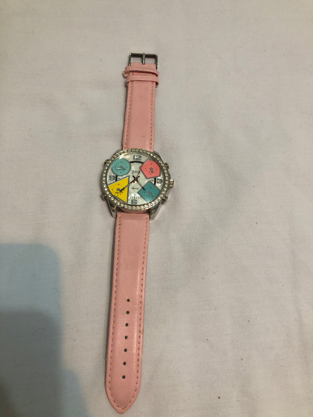 GWG Ladies Fashion Wristwatch.