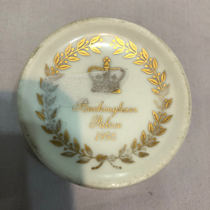 Buckingham Palace Souvenir Trinket Pot.