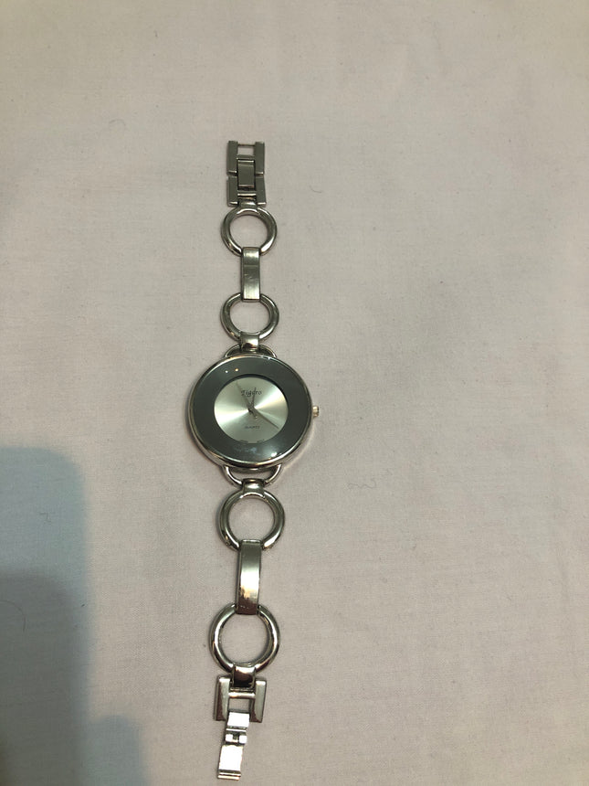 Figaro Quartz Ladies Fashion Wristwatch.