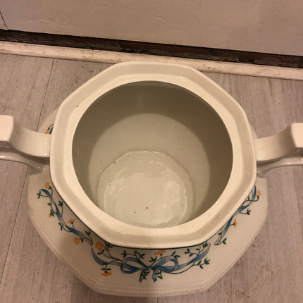 Johnson Bros Eternal Beau Soup Tureen.