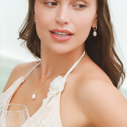 Large Pearl Pendant Necklace in 18k Gold Vermeil