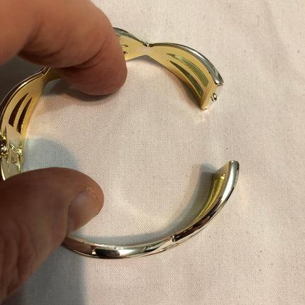 Buckingham Silver Tone Ladies Bracelet.