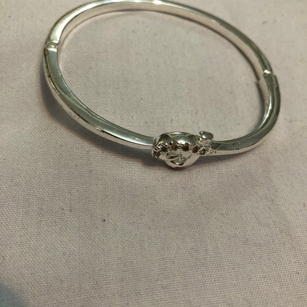 Ladies Fashion Bracelet.