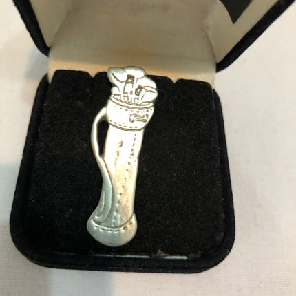 Gents Tie Pin/Lapel Badge Depicting A Set Of Golf Clubs.