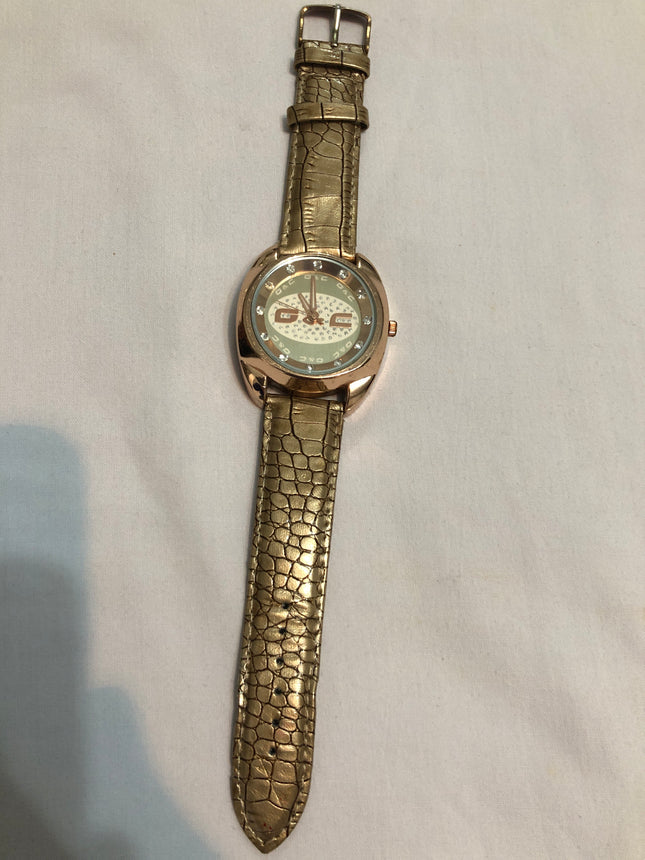 G & C Ladies Fashion Wristwatch.