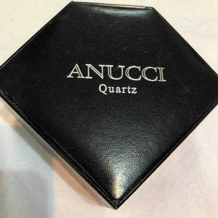 ANUCCI Ladies Wristwatch & Bracelet Set.