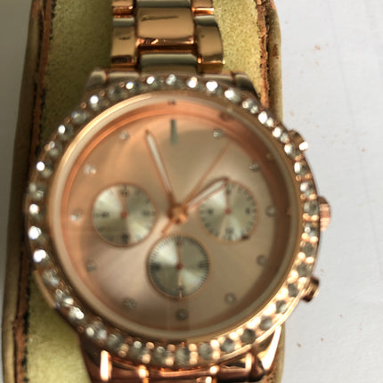 Unbranded Ladies Fashion Wristwatch.