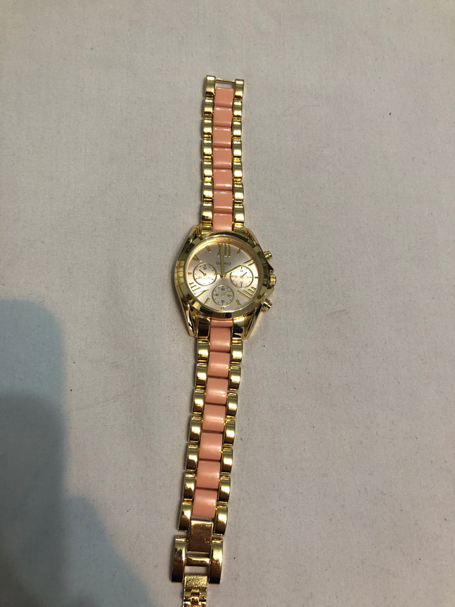 Lovely Ladies Fashion Wristwatch.