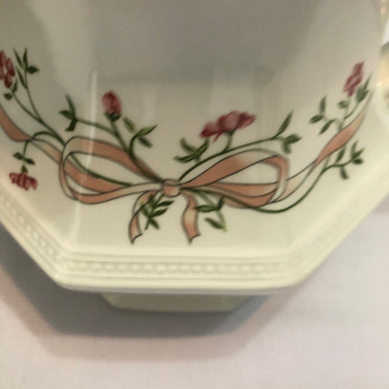 Johnson Bros Eternal Beau Very Large Jug.