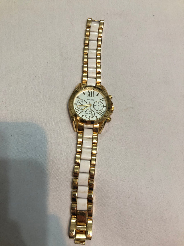 Unbranded Ladies Quartz Wristwatch.