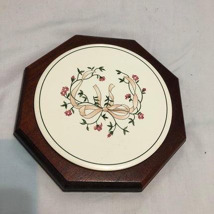 Eternal Beau Tea Pot Stand.