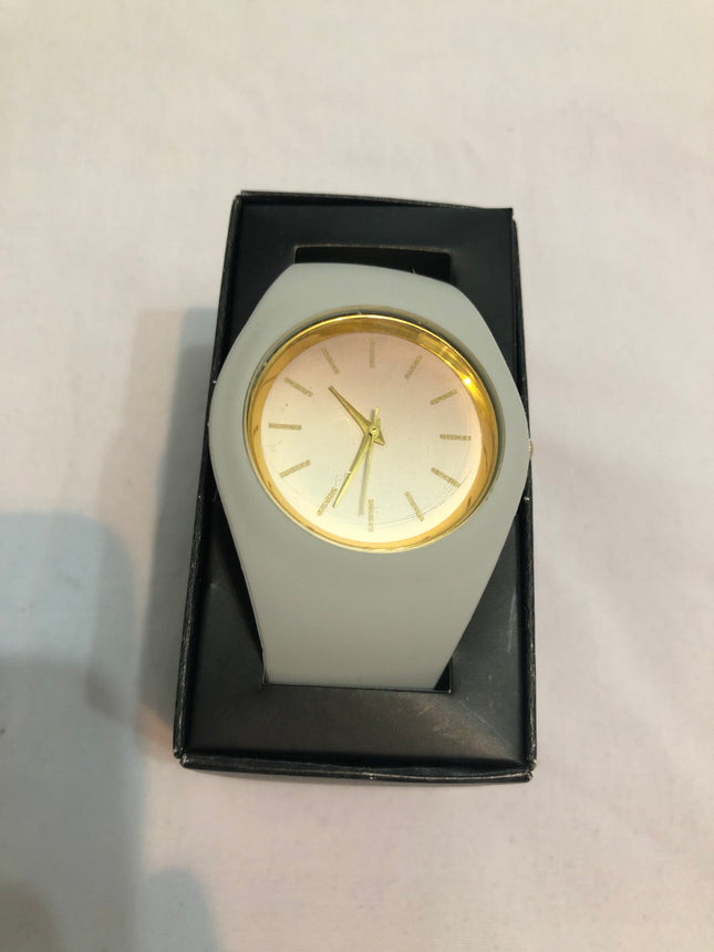 Brand New Unbranded Ladies Wristwatch.