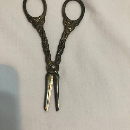 Vintage Brass Grape Scissors.