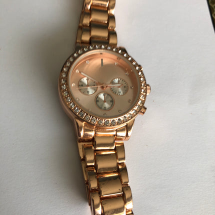 Unbranded Wristwatch.