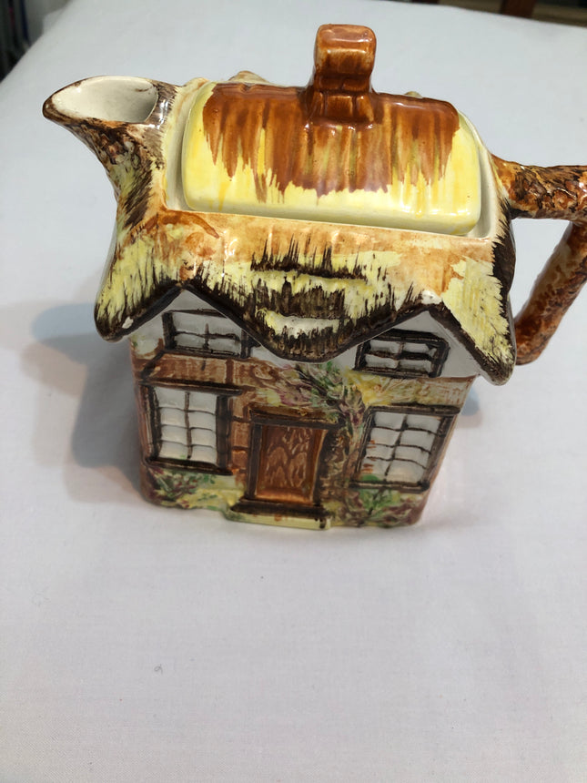 Price Kensington Cottage Ware Tea Pot.
