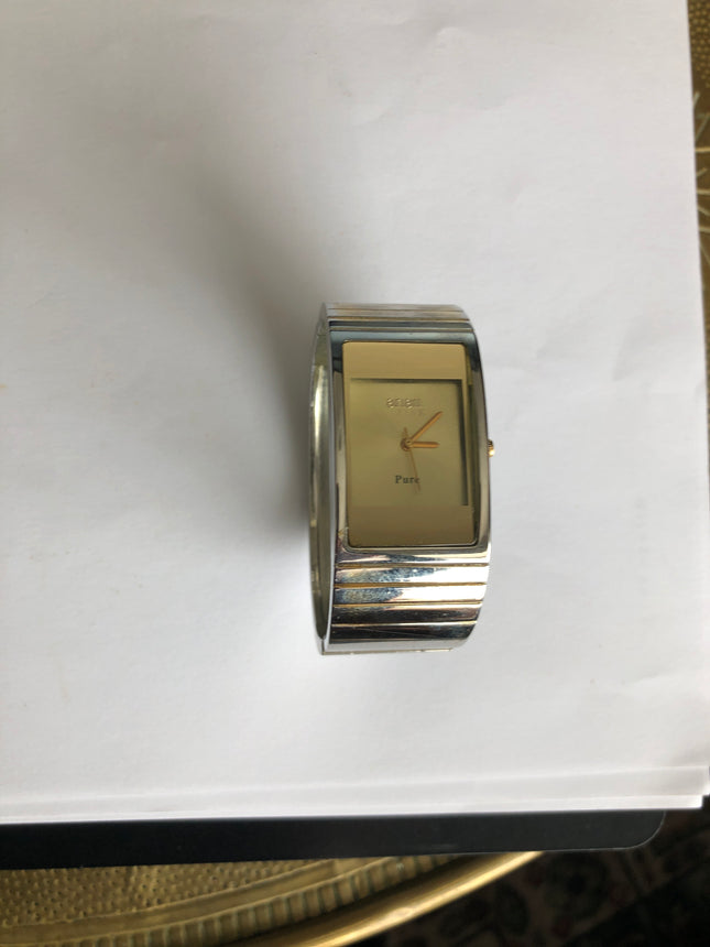 Anaii Pink Pure Wristwatch.