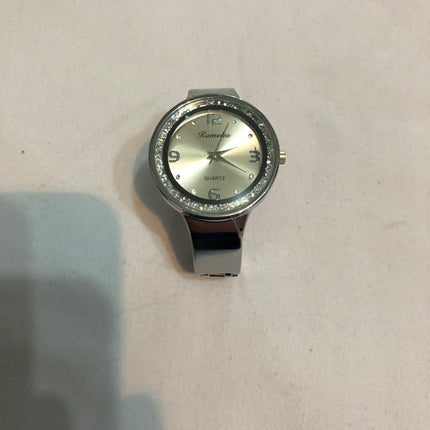 Karmelia Ladies Bracelet Wristwatch.