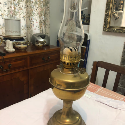 Vintage Duplex Double Wick Oil Lamp.
