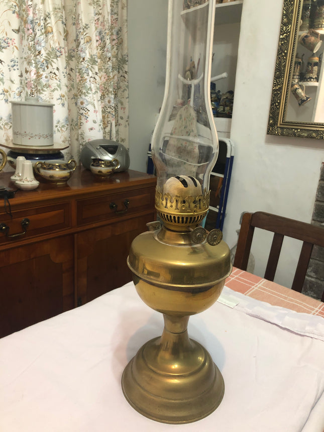 Vintage Duplex Double Wick Oil Lamp.