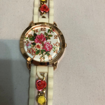 Unbranded Ladies Fashion Wristwatch.