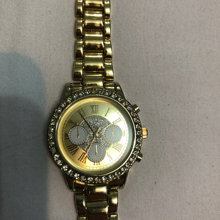 Brand New Ladies Fashion Watch.