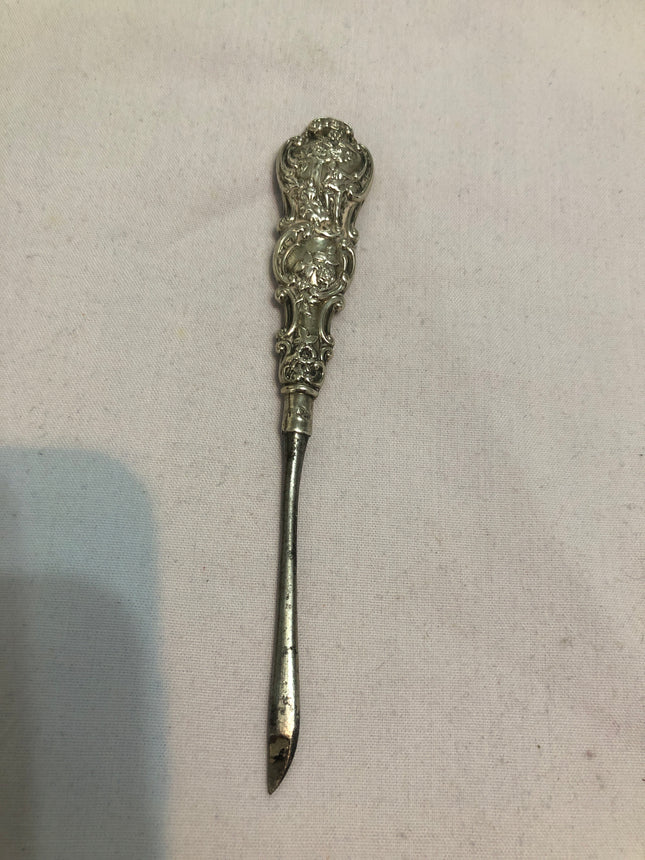 Antique Silver Handled Ladies Cuticle Pusher