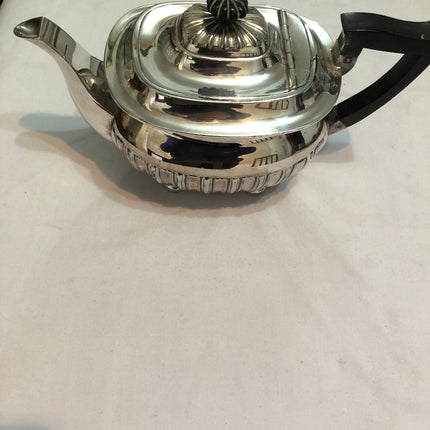 Walker & Hall Vintage Silver Plated Tea Pot.