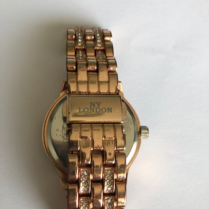 NY London Quartz Ladies Wristwatch.