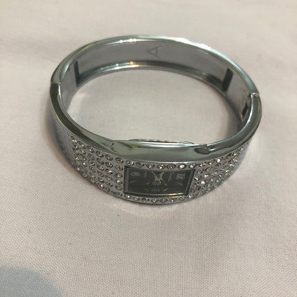 Kamelia Quartz Ladies Bracelet Wristwatch.