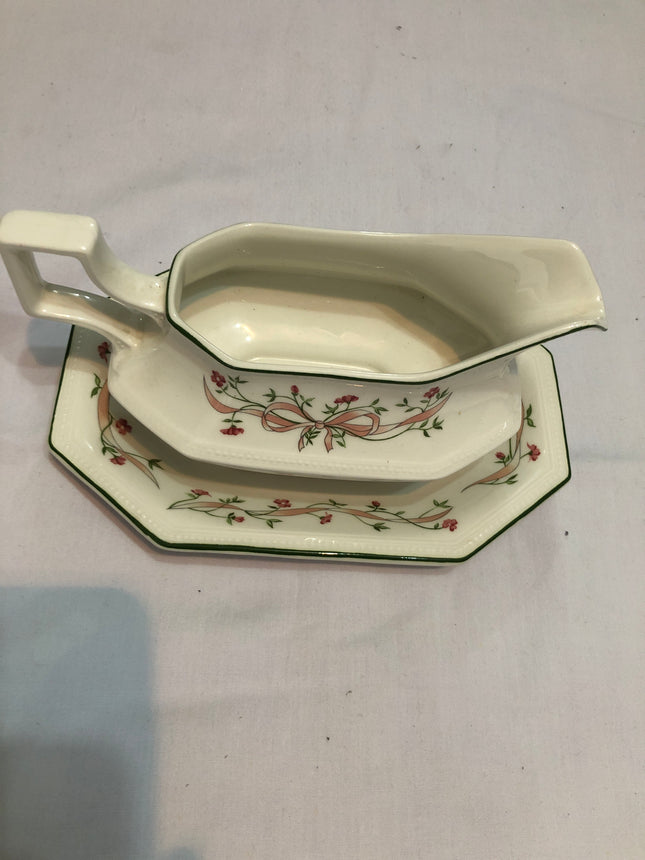 Johnson Bros Eternal Beau Gravy Boat & Stand.